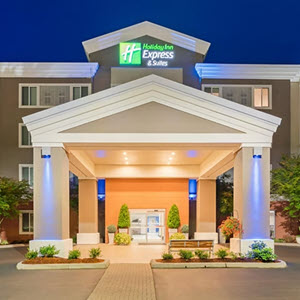 We are close to many of Snohomish County's largest businesses and attractions, and is just a half-hour north of Seattle.