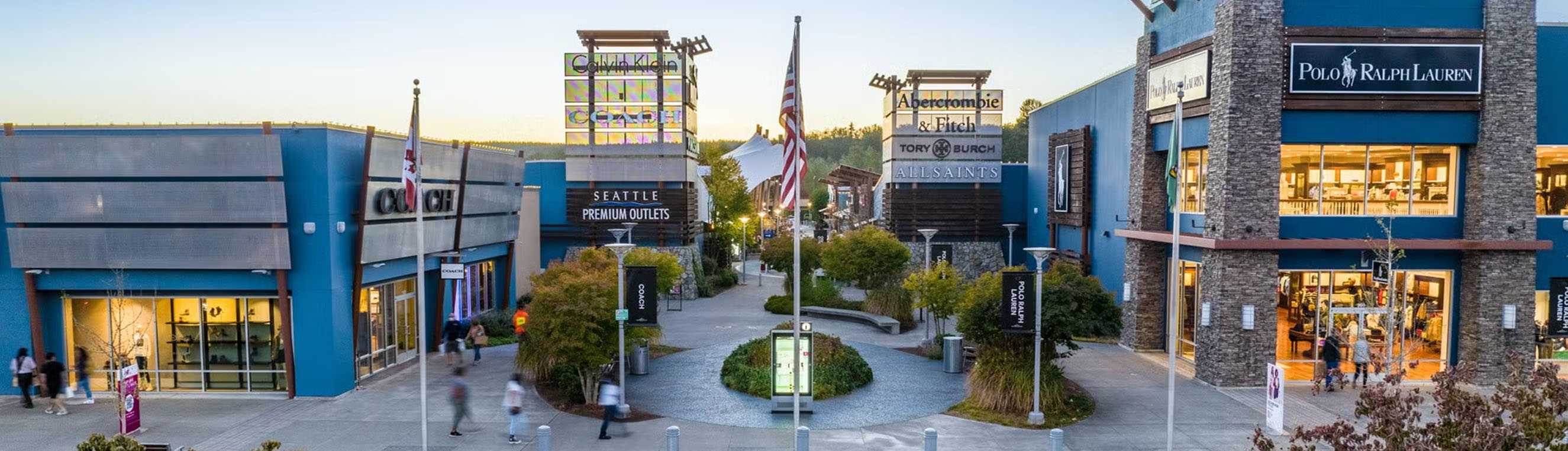 Seattle Premium Outlets - SHOP OVER 125 PREMIUM STORES AT OUTLET PRICES, INCLUDING TORY BURCH, THE NORTH FACE, AND COACH OUTLET